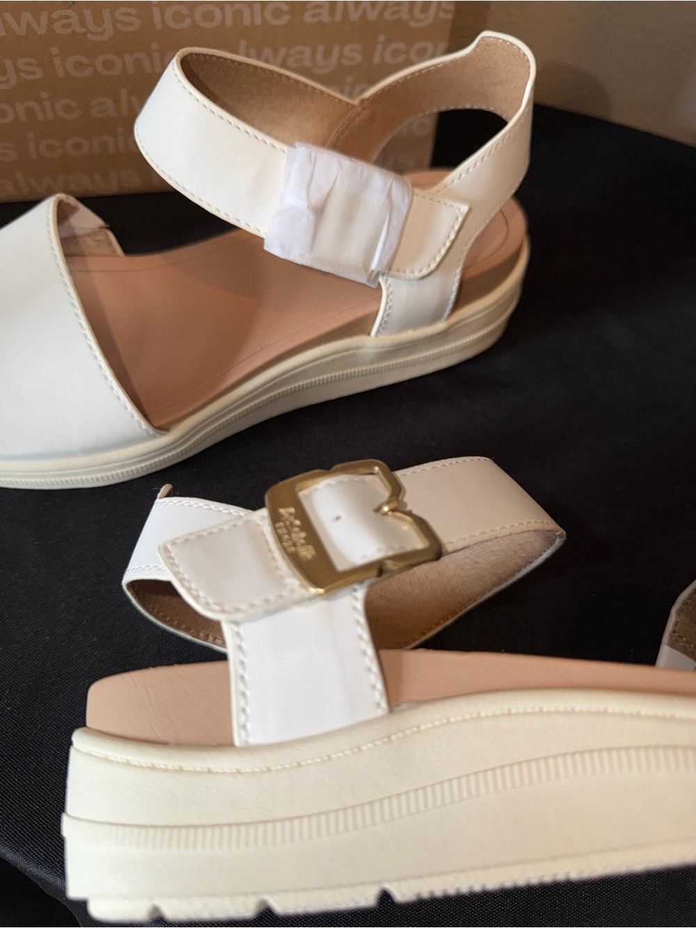 Dr. Scholl’s 🤍 (Comfort!!) “Time Off” Platform Buckle Sandals - Picture 3 of 8